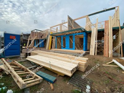 Portable toilet for building sites